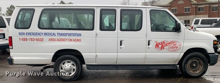 image for item DP8619 2013 Ford E350 Super Duty XL  van