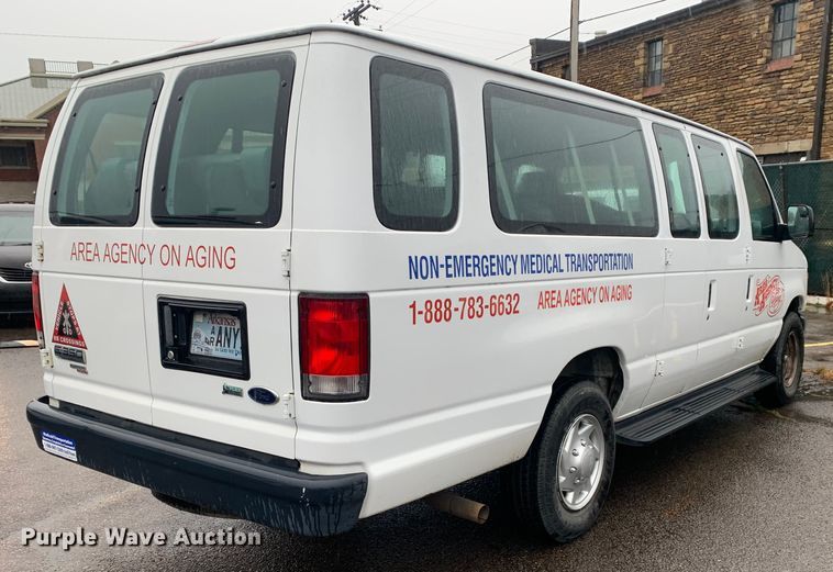 image for item DP8619 2013 Ford E350 Super Duty XL  van