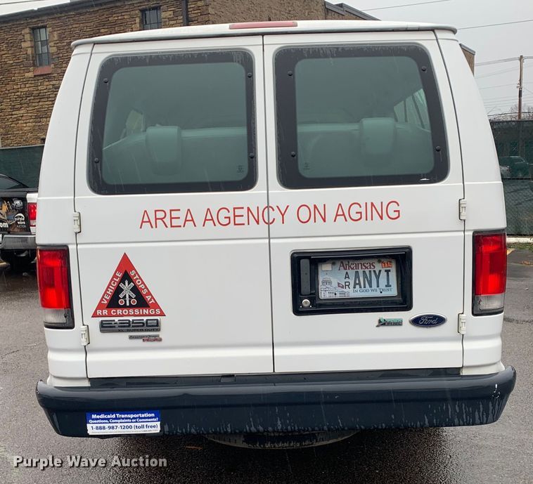 image for item DP8619 2013 Ford E350 Super Duty XL  van