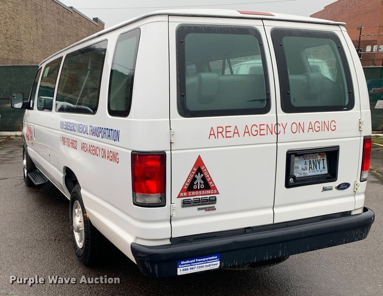 image for item DP8619 2013 Ford E350 Super Duty XL  van