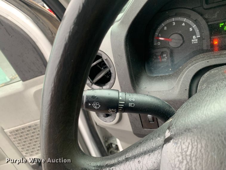 image for item DP8619 2013 Ford E350 Super Duty XL  van