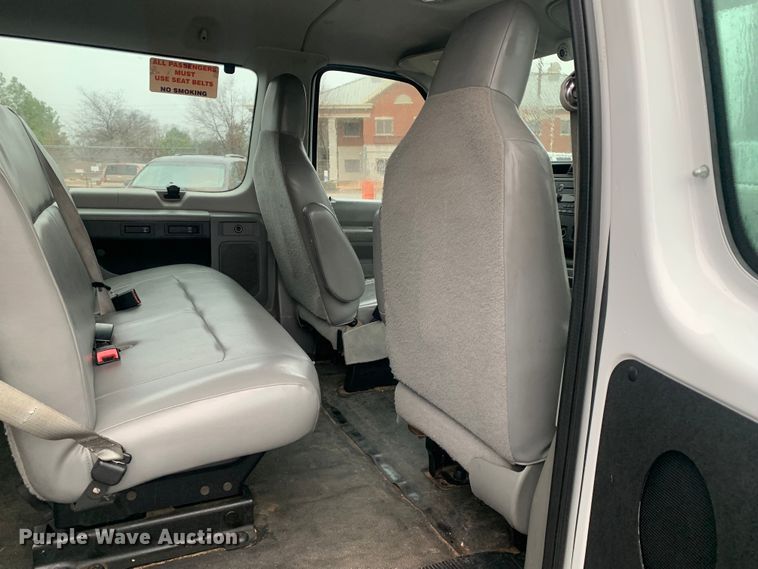 image for item DP8619 2013 Ford E350 Super Duty XL  van