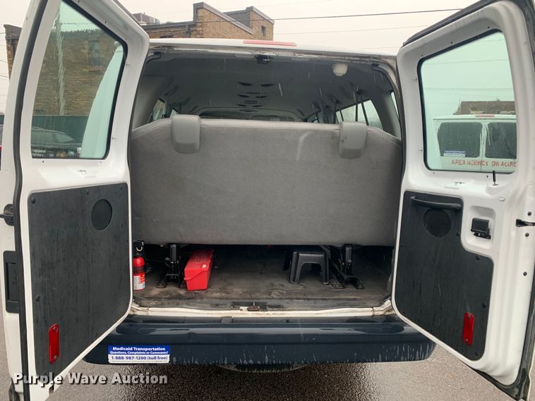 image for item DP8619 2013 Ford E350 Super Duty XL  van