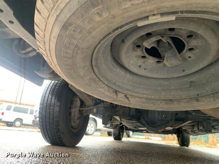 image for item DP8619 2013 Ford E350 Super Duty XL  van