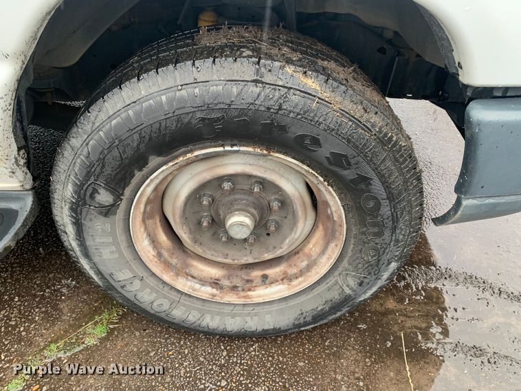 image for item DP8619 2013 Ford E350 Super Duty XL  van