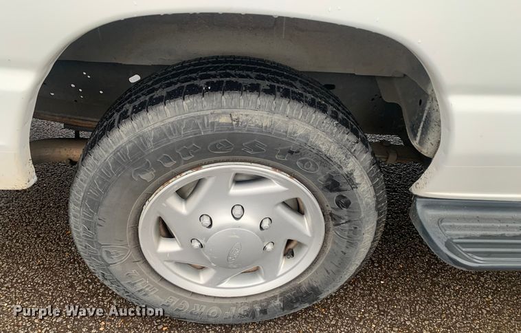 image for item DP8619 2013 Ford E350 Super Duty XL  van