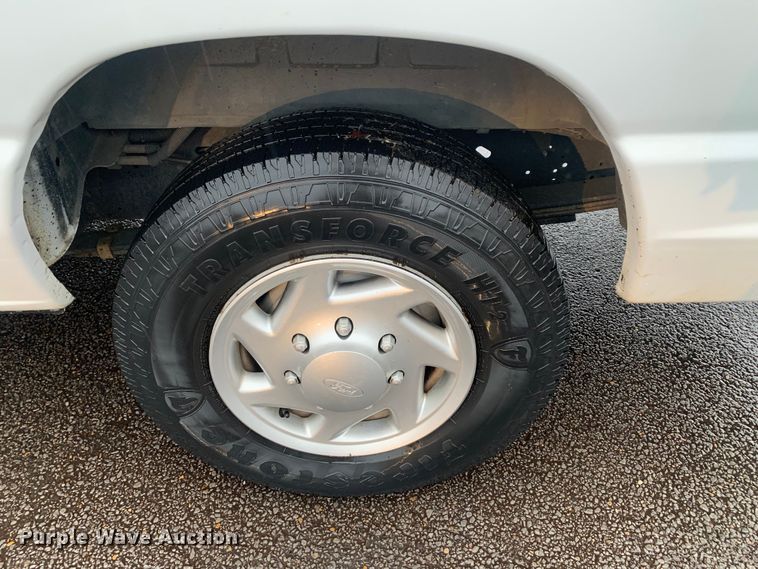 image for item DP8619 2013 Ford E350 Super Duty XL  van