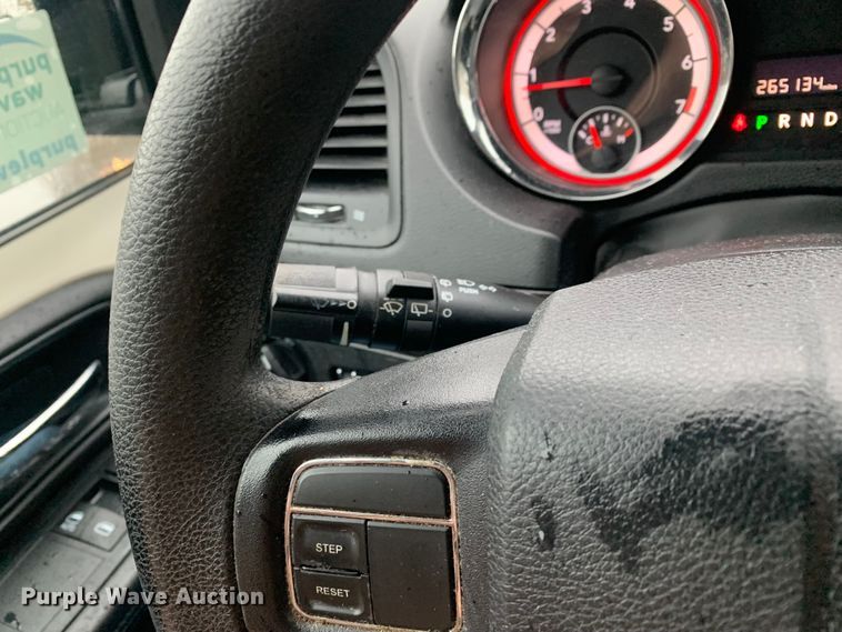 image for item DP8620 2013 Dodge Grand Caravan  van