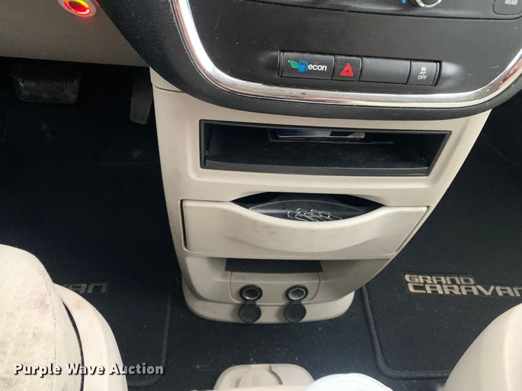 image for item DP8620 2013 Dodge Grand Caravan  van