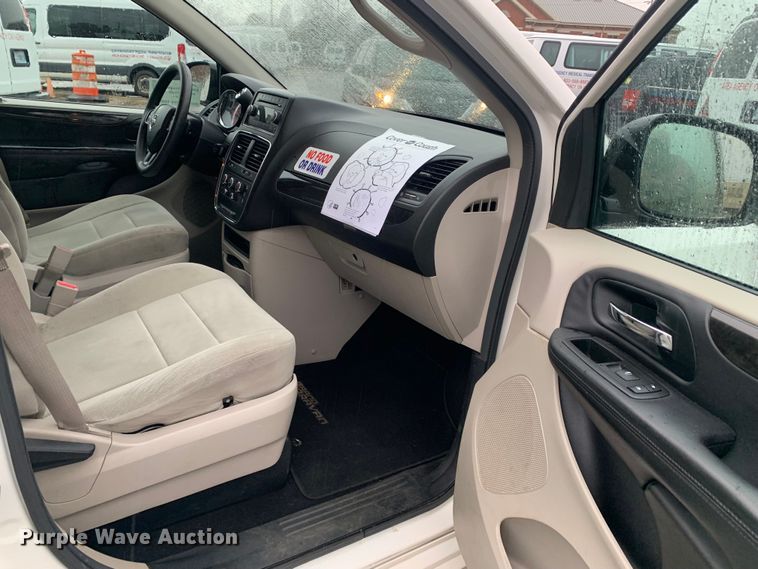 image for item DP8620 2013 Dodge Grand Caravan  van