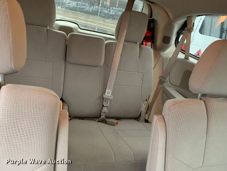 image for item DP8620 2013 Dodge Grand Caravan  van