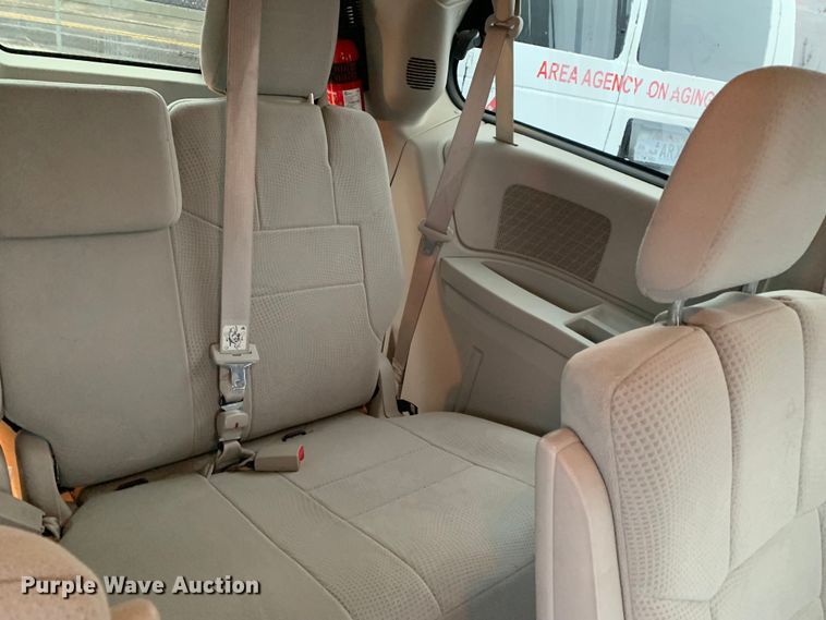 image for item DP8620 2013 Dodge Grand Caravan  van