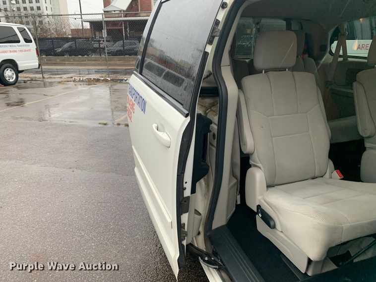 image for item DP8620 2013 Dodge Grand Caravan  van