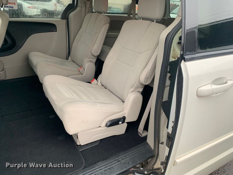 image for item DP8620 2013 Dodge Grand Caravan  van