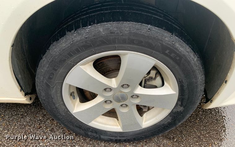 image for item DP8620 2013 Dodge Grand Caravan  van