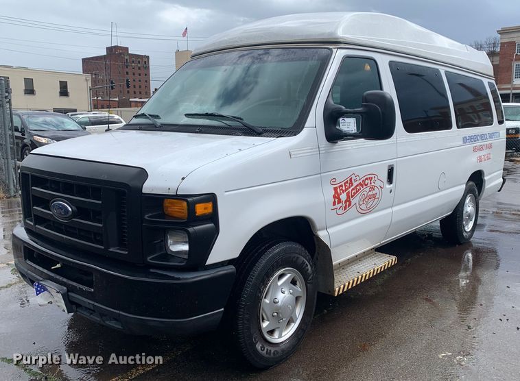 image for item DP8621 2011 Ford E350 Super Duty  van