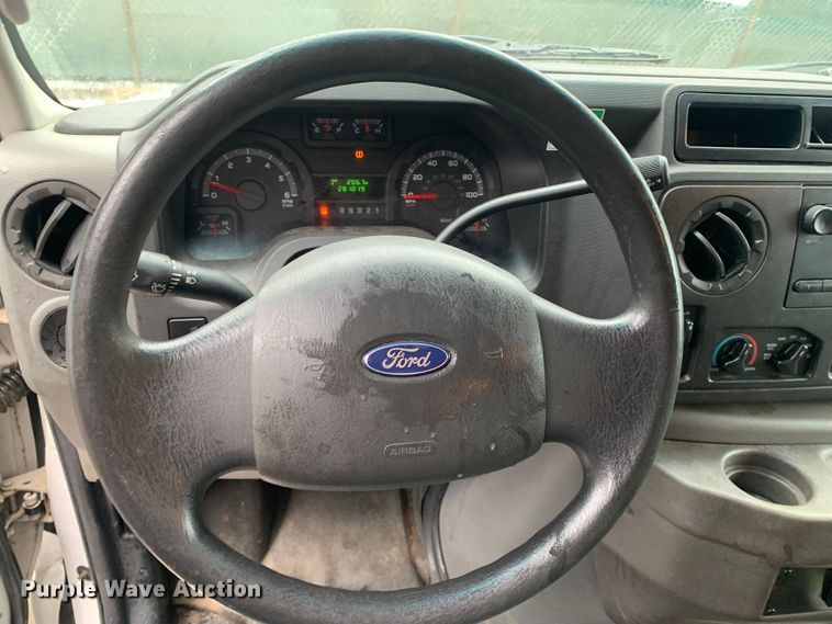 image for item DP8621 2011 Ford E350 Super Duty  van