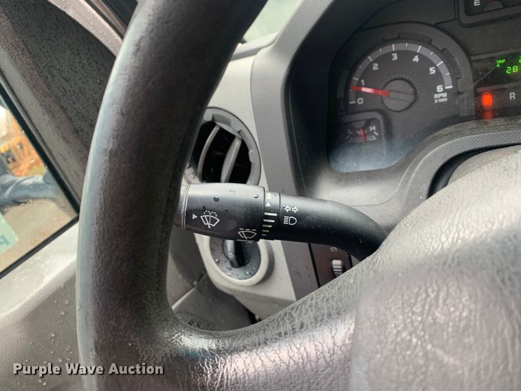 image for item DP8621 2011 Ford E350 Super Duty  van