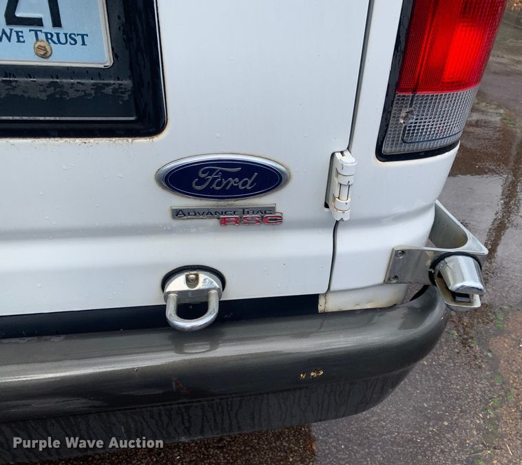 image for item DP8621 2011 Ford E350 Super Duty  van