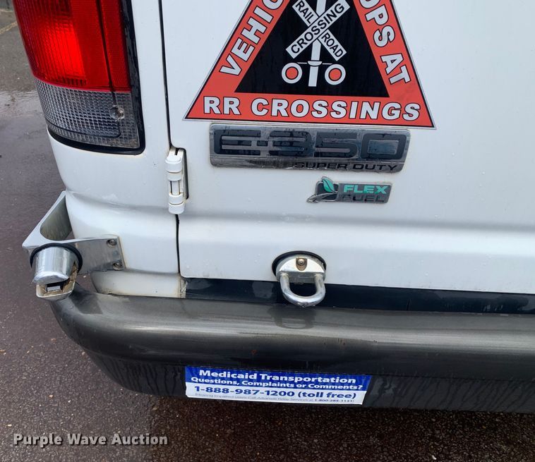 image for item DP8621 2011 Ford E350 Super Duty  van