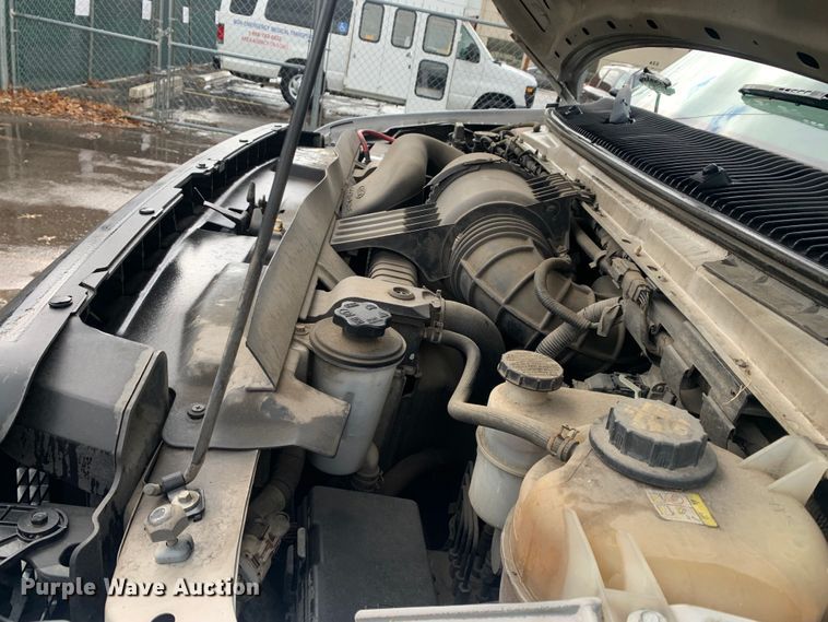 image for item DP8621 2011 Ford E350 Super Duty  van