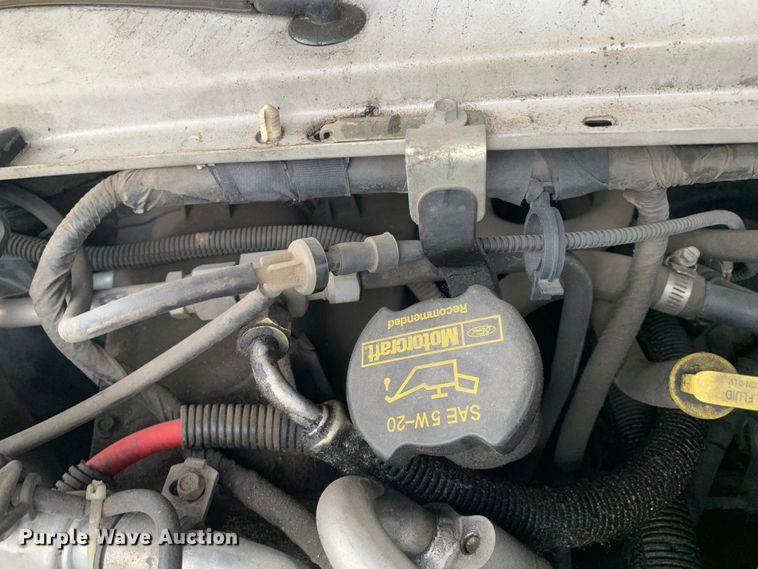 image for item DP8621 2011 Ford E350 Super Duty  van