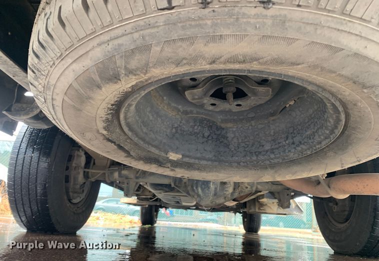 image for item DP8621 2011 Ford E350 Super Duty  van