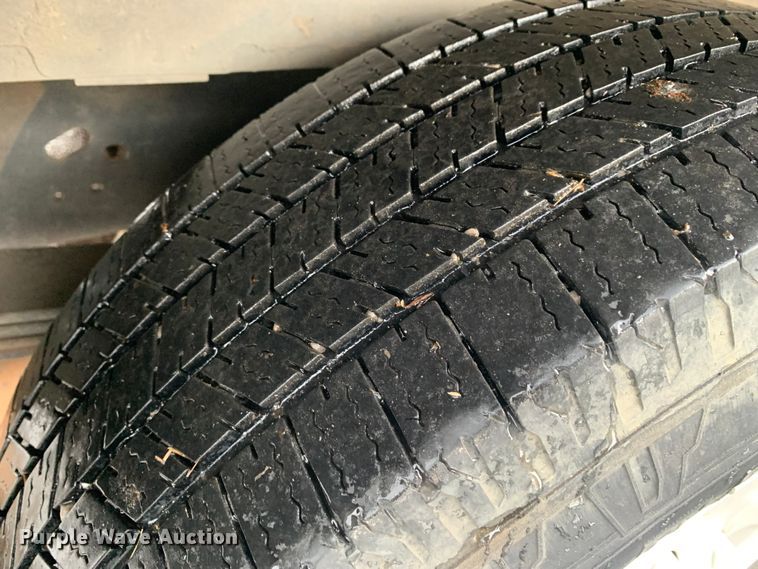 image for item DP8621 2011 Ford E350 Super Duty  van