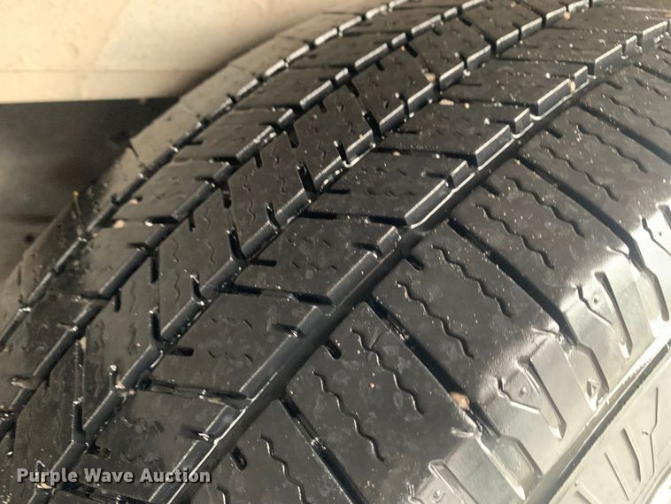 image for item DP8621 2011 Ford E350 Super Duty  van