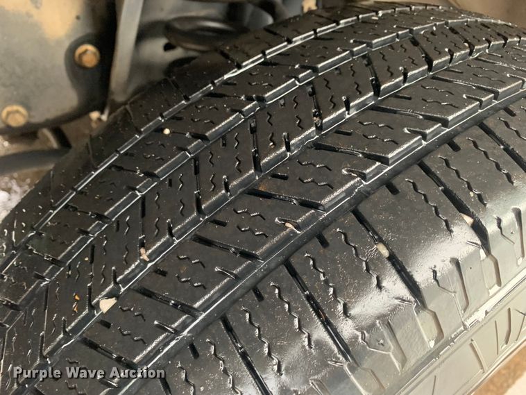 image for item DP8621 2011 Ford E350 Super Duty  van