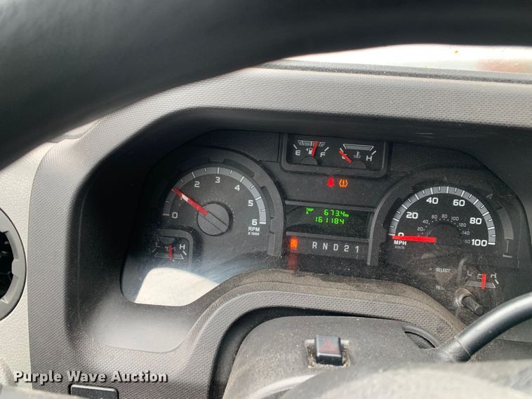 image for item DP8622 2013 Ford E350 Super Duty XL  van