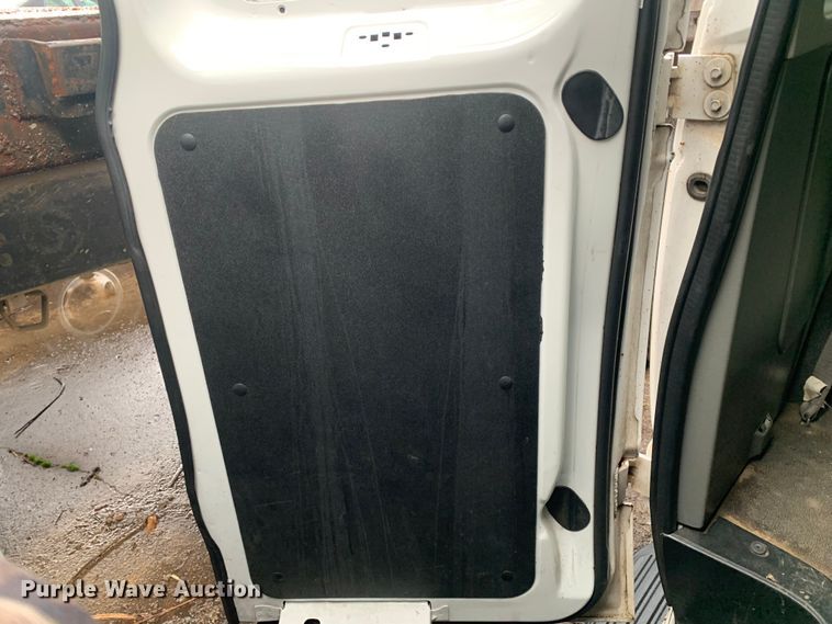 image for item DP8622 2013 Ford E350 Super Duty XL  van