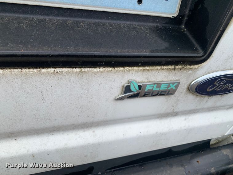 image for item DP8622 2013 Ford E350 Super Duty XL  van