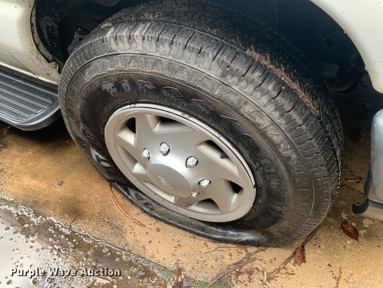 image for item DP8622 2013 Ford E350 Super Duty XL  van