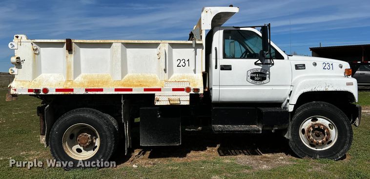 image for item DQ1976 1997 GMC C7500  dump truck