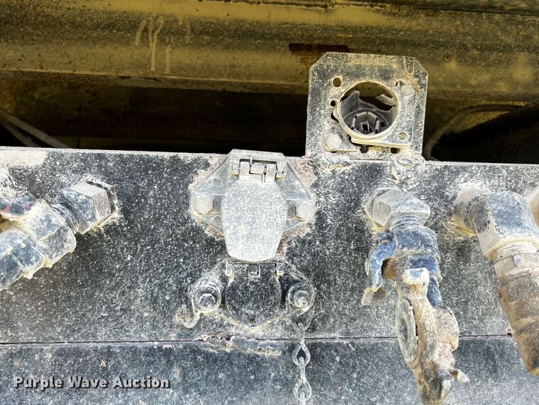 image for item DQ1976 1997 GMC C7500  dump truck