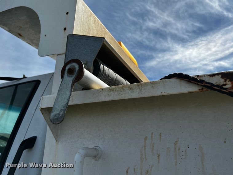 image for item DQ1976 1997 GMC C7500  dump truck