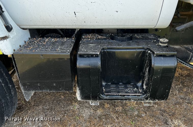 image for item DQ1976 1997 GMC C7500  dump truck