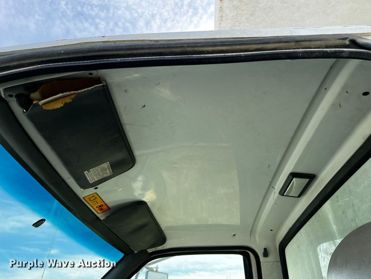 image for item DQ1976 1997 GMC C7500  dump truck