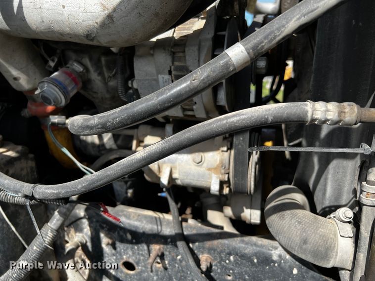 image for item DQ1976 1997 GMC C7500  dump truck