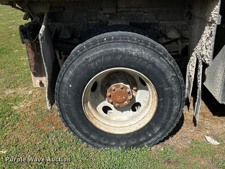 image for item DQ1976 1997 GMC C7500  dump truck