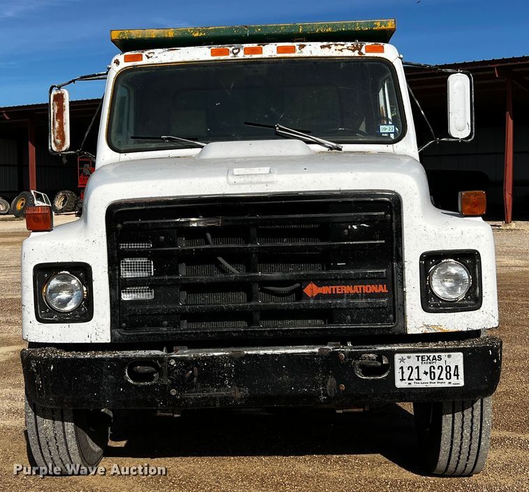 image for item DQ1977 1986 International 1754  dump truck
