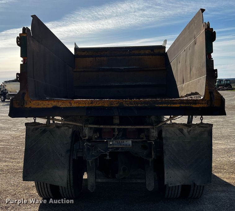 image for item DQ1977 1986 International 1754  dump truck