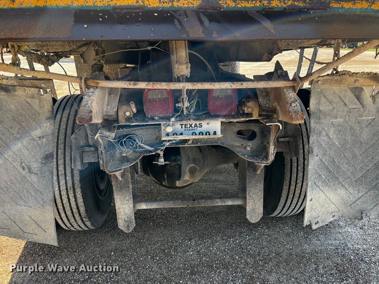 image for item DQ1977 1986 International 1754  dump truck