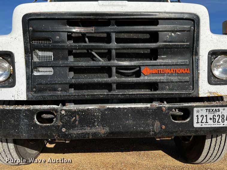 image for item DQ1977 1986 International 1754  dump truck