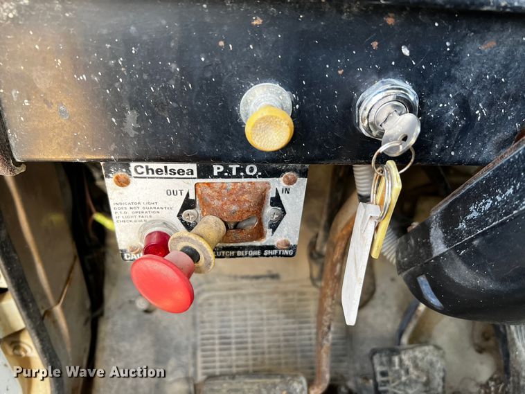 image for item DQ1977 1986 International 1754  dump truck