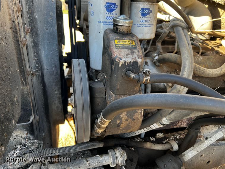 image for item DQ1977 1986 International 1754  dump truck