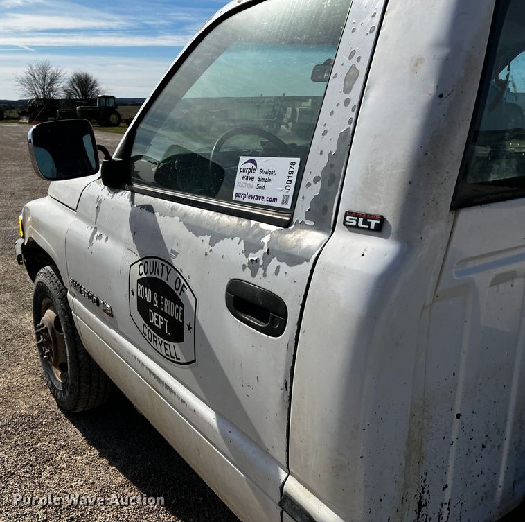 image for item DQ1978 1998 Dodge Ram 3500  pickup truck cab and chassis