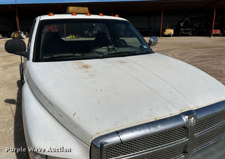 image for item DQ1978 1998 Dodge Ram 3500  pickup truck cab and chassis