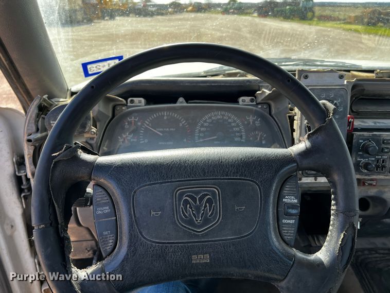 image for item DQ1978 1998 Dodge Ram 3500  pickup truck cab and chassis